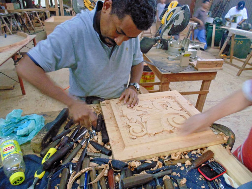 HAND CARVING CRAFTSMANSHIP.