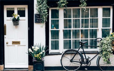 Know The Difference Between Teak and Mahogany when Selected Your Exterior Door