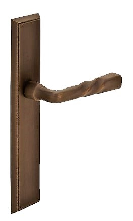 Twist Traditional Door Handle | https://bellinimastercraft.com/