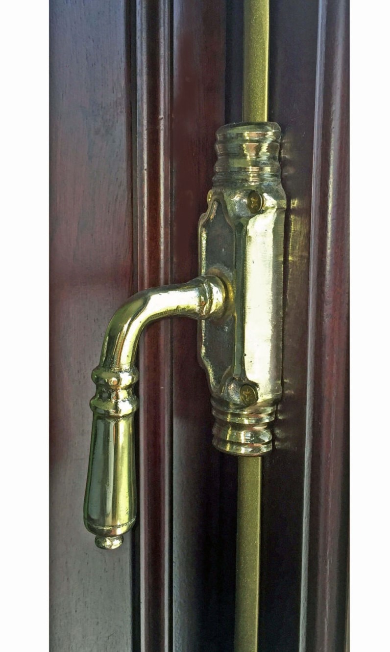 TRADITIONAL CREMONE BOLTS WITH GABLES LEVER